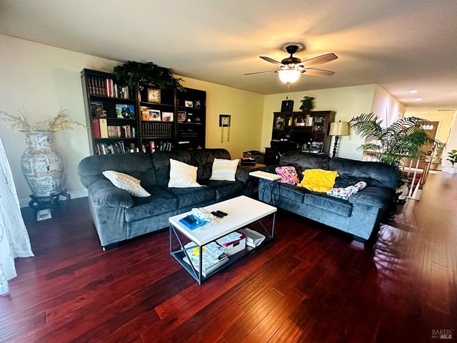 32 Romine Way, Vallejo, CA 94591