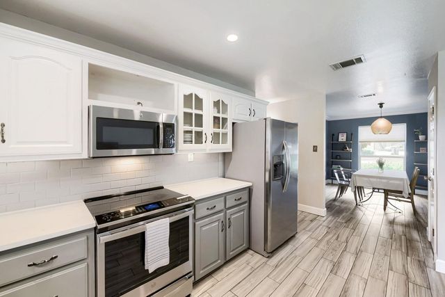 718 Morning Dove CV, Manchaca, TX 78652