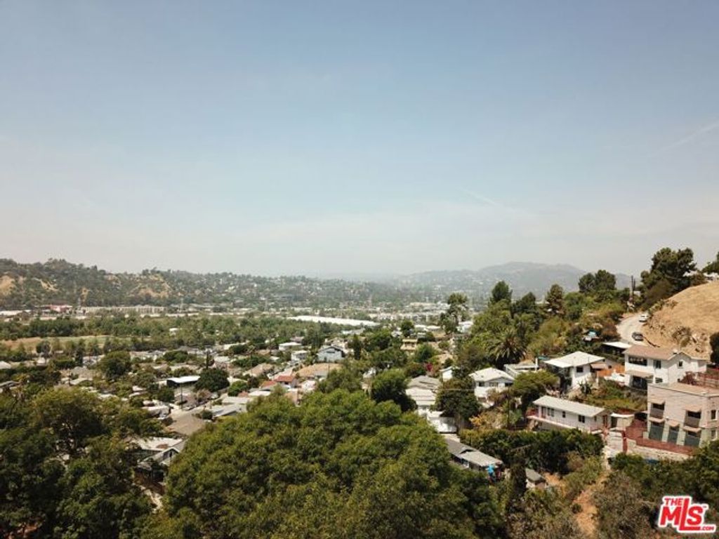 1526 N Cliff Drive, Los Angeles, CA 90065