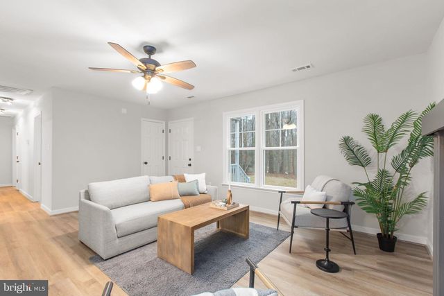 18 CRESTHILL CT, Ruther Glen, VA 22546