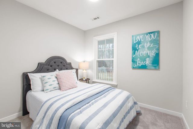 18 CRESTHILL CT, Ruther Glen, VA 22546