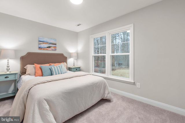 18 CRESTHILL CT, Ruther Glen, VA 22546