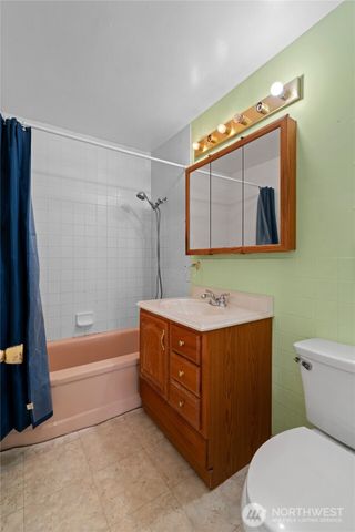 10502 Crescent Valley Drive NW, Gig Harbor, WA 98332