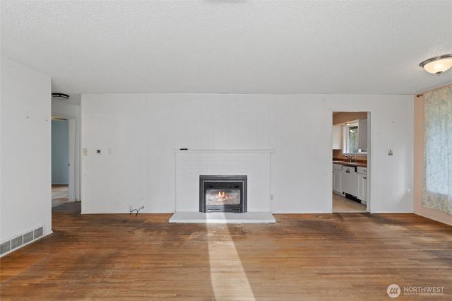 10502 Crescent Valley Drive NW, Gig Harbor, WA 98332