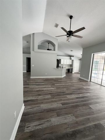 5413 SE 107TH STREET, Belleview, FL 34420