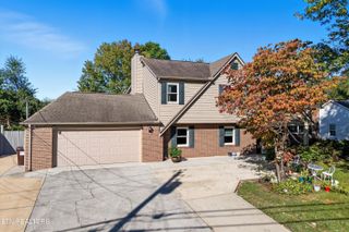 1709 Wickersham Drive, Knoxville, TN 37922