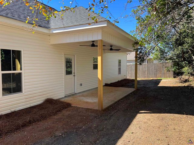 113 Taylor Drive, Cochran, GA 31014