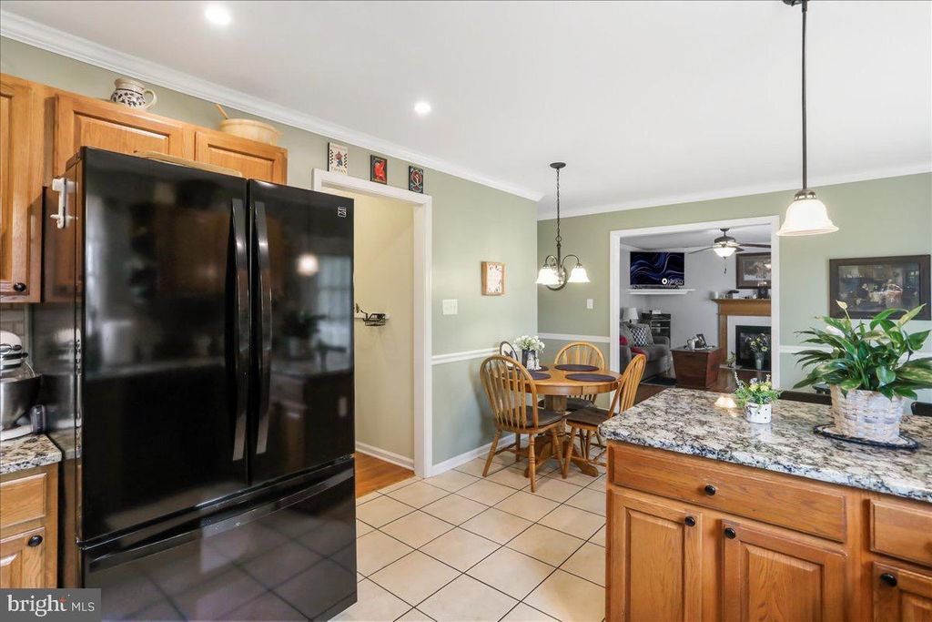 37 AFFIRMED CT, Hedgesville, WV 25427