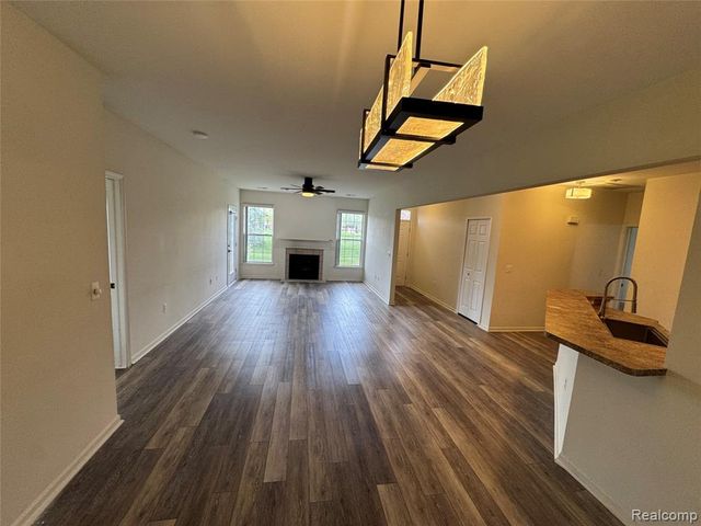 15441 Yale Drive, Clinton Township, MI 48038