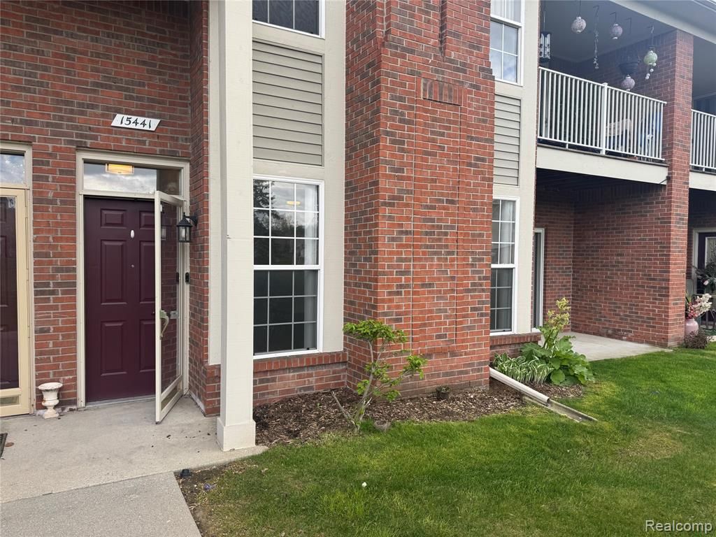 15441 Yale Drive, Clinton Township, MI 48038