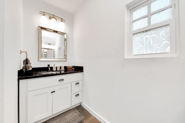 12 Stiles Street, Houston, TX 77011