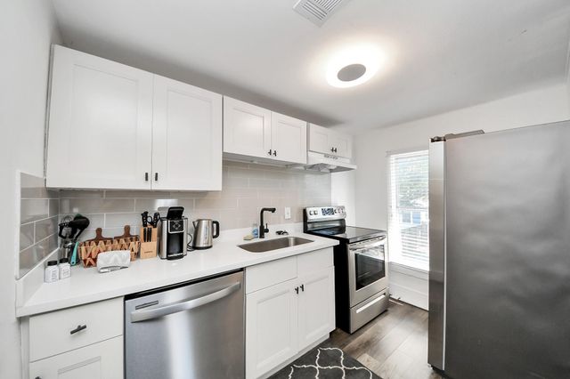 12 Stiles Street, Houston, TX 77011