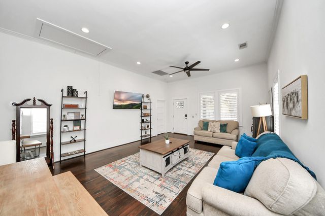 12 Stiles Street, Houston, TX 77011