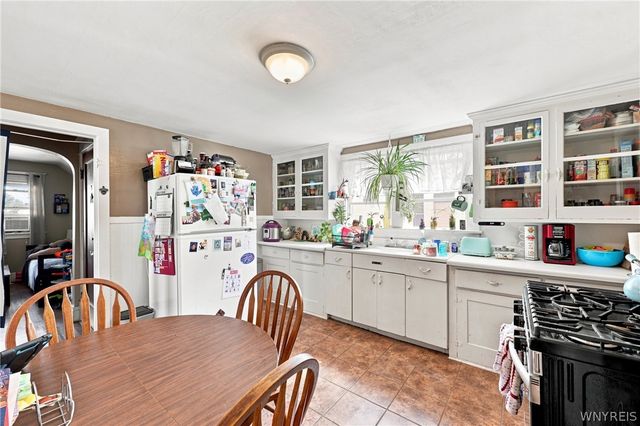 175 Culver Road, Buffalo, NY 14220
