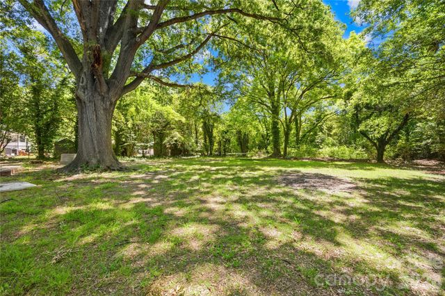 4418 N Sharon Amity Road, Charlotte, NC 28205