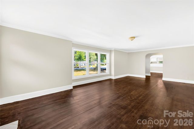 4418 N Sharon Amity Road, Charlotte, NC 28205