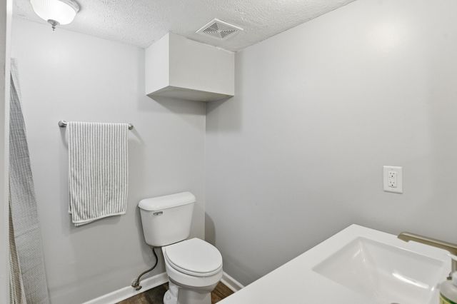 109 SYLVAN Drive, Council Bluffs, IA 51503