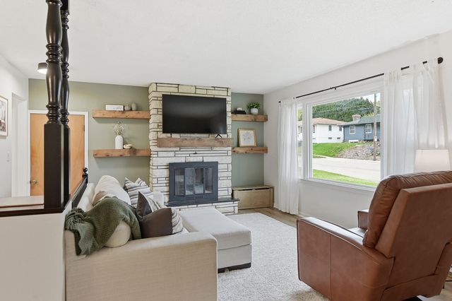 109 SYLVAN Drive, Council Bluffs, IA 51503