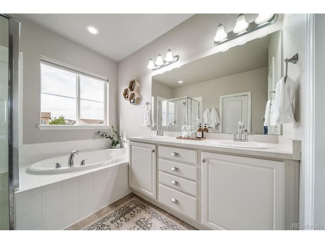 3572 Ghost Dance Dr, Castle Rock, CO 80108