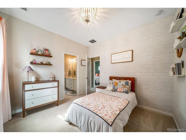 3572 Ghost Dance Dr, Castle Rock, CO 80108