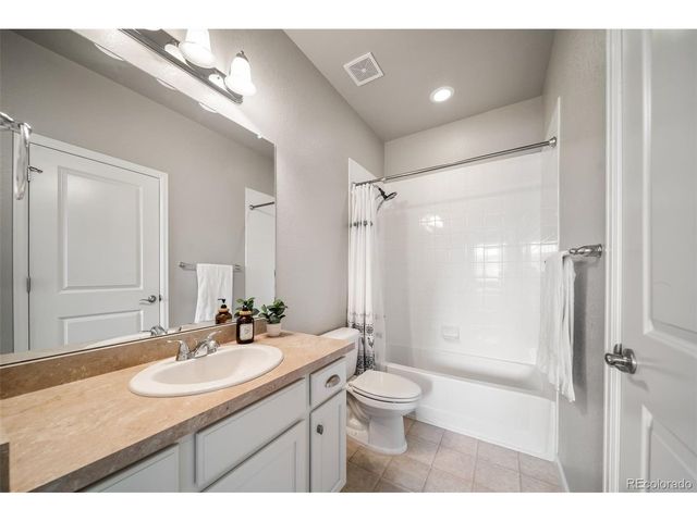 3572 Ghost Dance Dr, Castle Rock, CO 80108