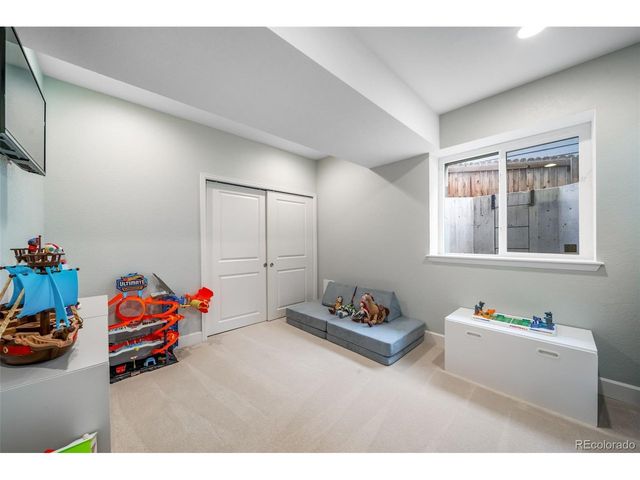 3572 Ghost Dance Dr, Castle Rock, CO 80108