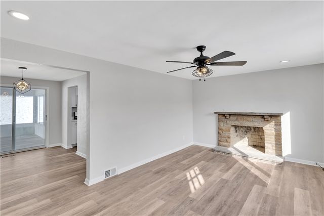 5922 Wallace Ave, Bethel Park, PA 15102