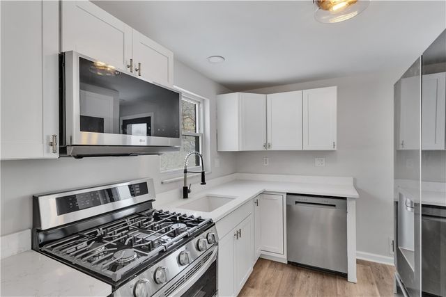 5922 Wallace Ave, Bethel Park, PA 15102