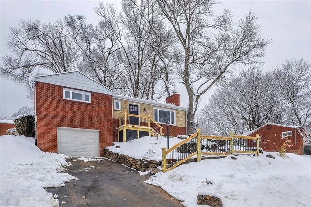 5922 Wallace Ave, Bethel Park, PA 15102