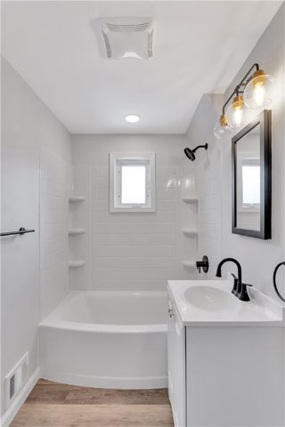 5922 Wallace Ave, Bethel Park, PA 15102