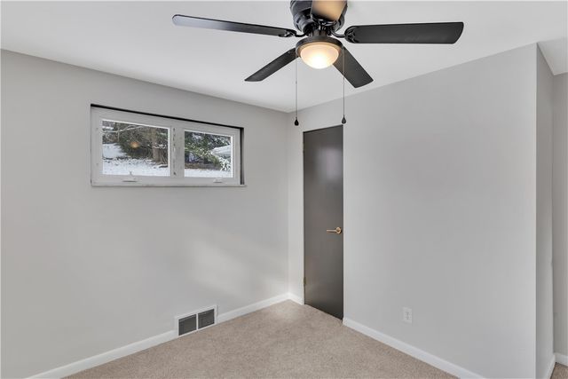 5922 Wallace Ave, Bethel Park, PA 15102