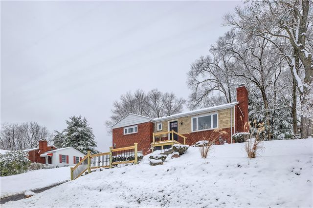 5922 Wallace Ave, Bethel Park, PA 15102