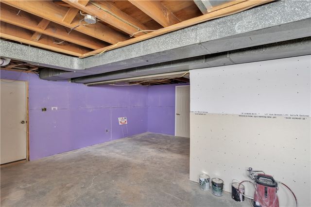 5922 Wallace Ave, Bethel Park, PA 15102