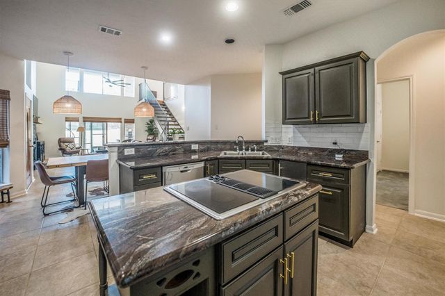 103 Fairway View Lane, Conroe, TX 77356