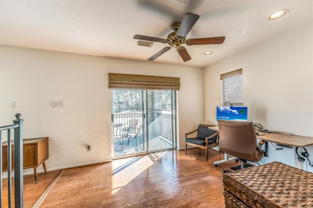 103 Fairway View Lane, Conroe, TX 77356