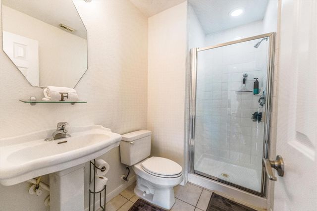 103 Fairway View Lane, Conroe, TX 77356