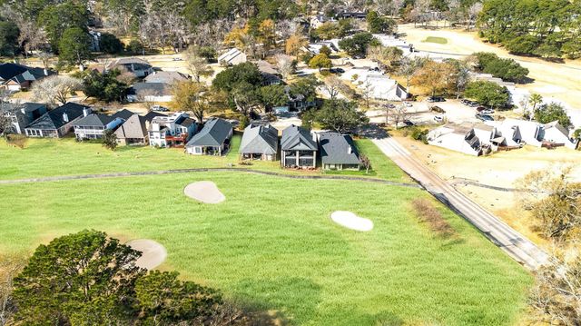 103 Fairway View Lane, Conroe, TX 77356