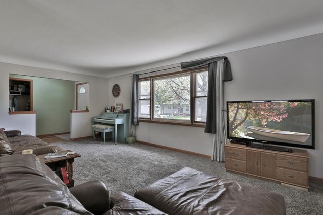 1120 Ashland Street, Hastings, MN 55033
