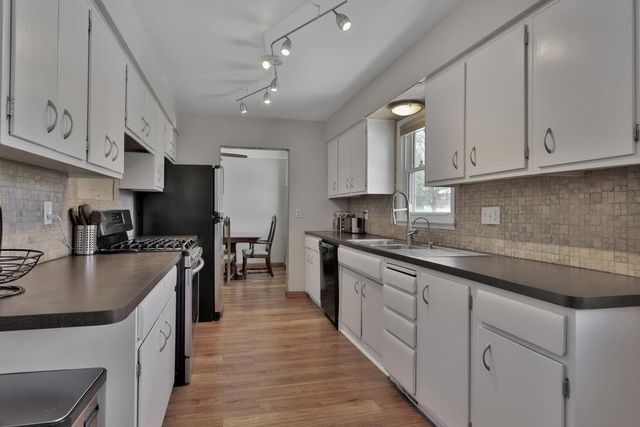 1120 Ashland Street, Hastings, MN 55033