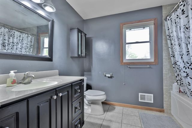 1120 Ashland Street, Hastings, MN 55033