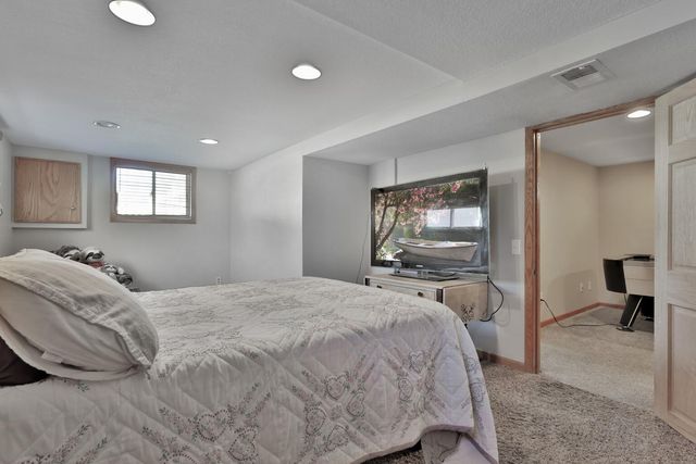 1120 Ashland Street, Hastings, MN 55033