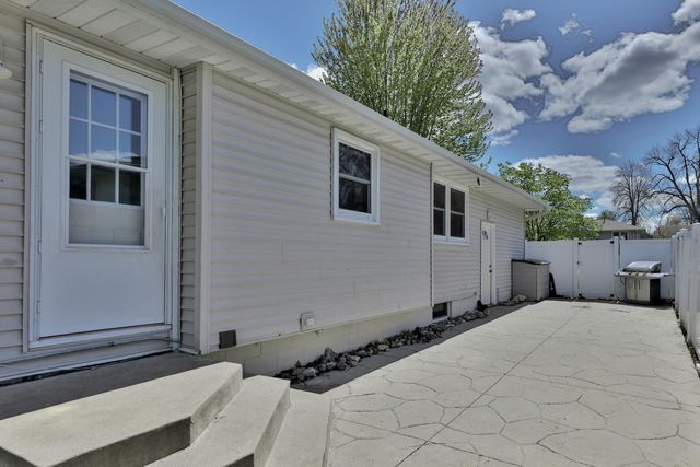 1120 Ashland Street, Hastings, MN 55033