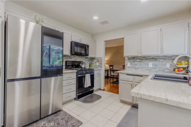 2124 Snowberry Court, Simi Valley, CA 93063