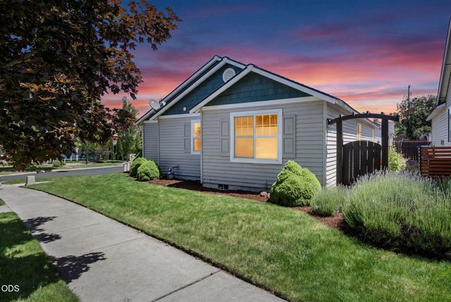 20535 Sunderland Way, Bend, OR 97701