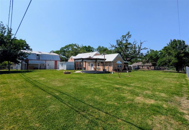 2654 Cos Street, Liberty, TX 77575