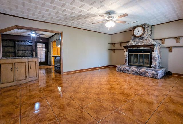 2654 Cos Street, Liberty, TX 77575