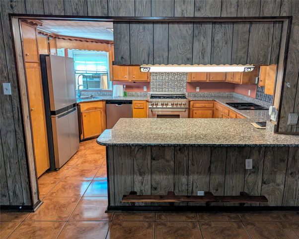 2654 Cos Street, Liberty, TX 77575
