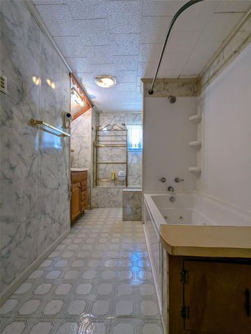 2654 Cos Street, Liberty, TX 77575