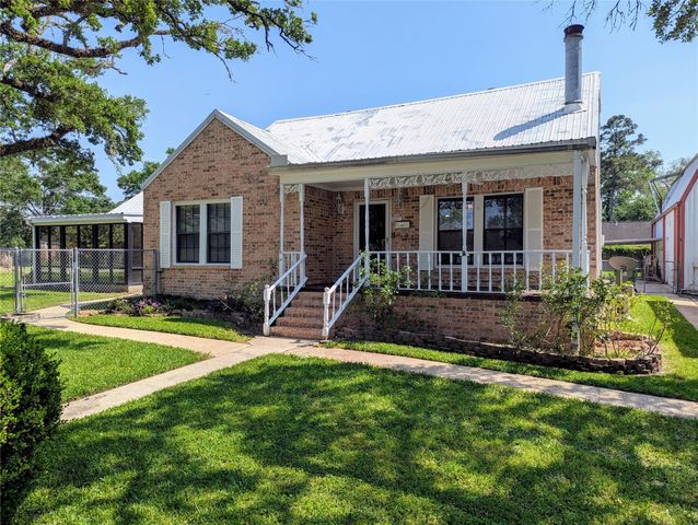 2654 Cos Street, Liberty, TX 77575