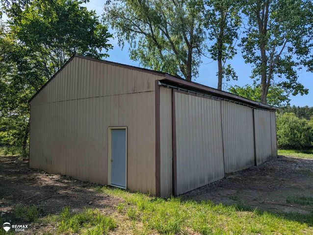 6283 Hart Lake Road, Otter Lake, MI 48464